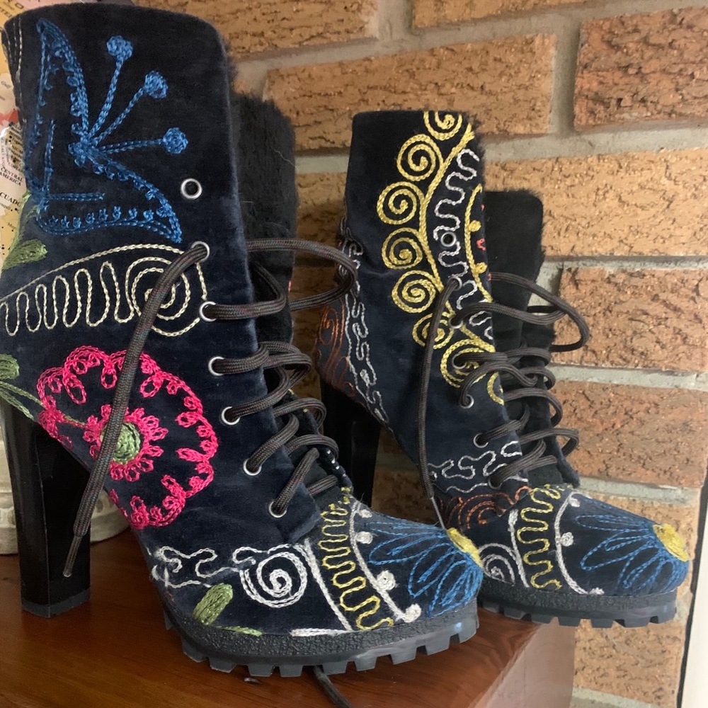 Zeyzani fur lined ankle boots